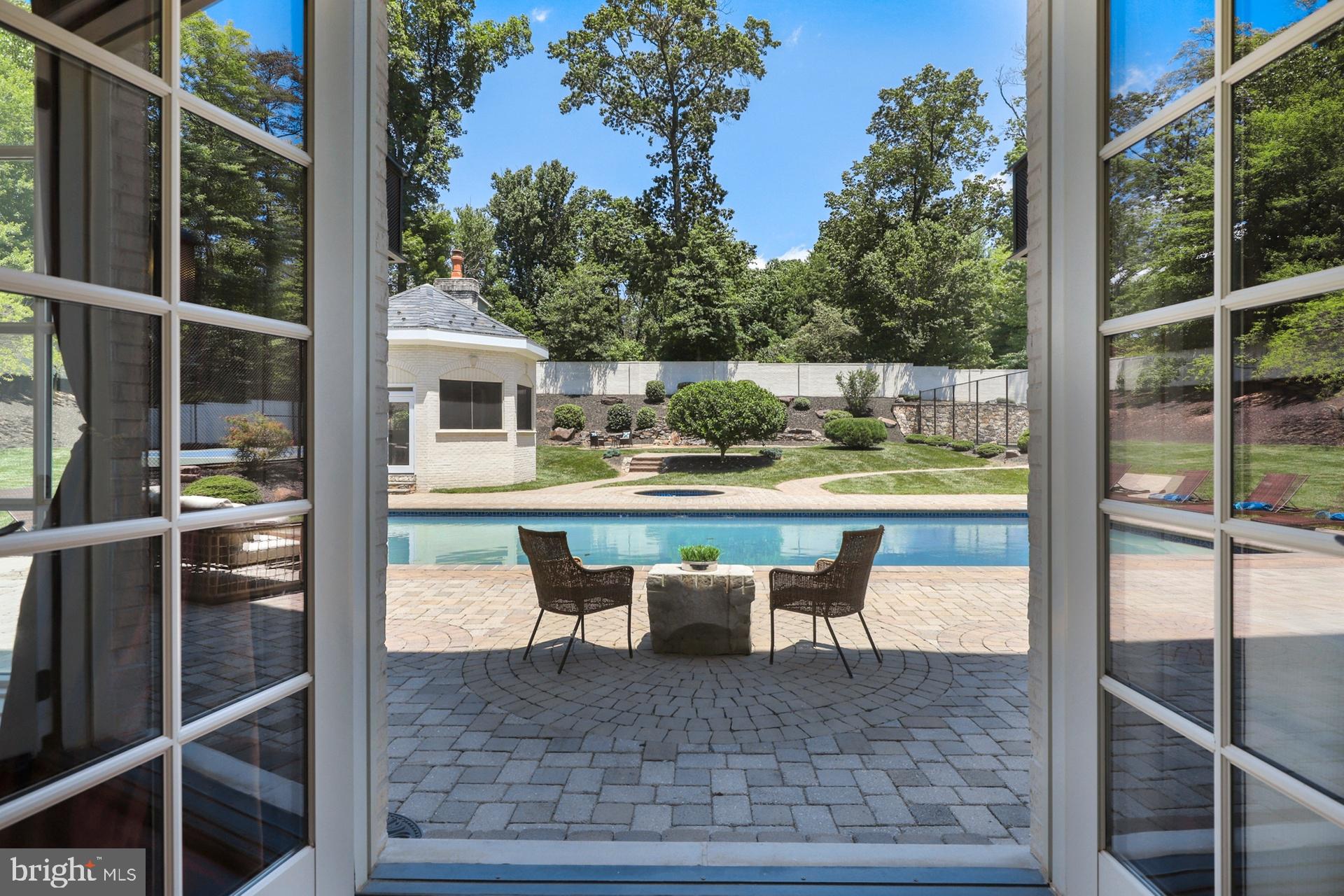 10610 Vale Road Oakton, VA 22124 - Photo 39 of 141 Gallery Image 39