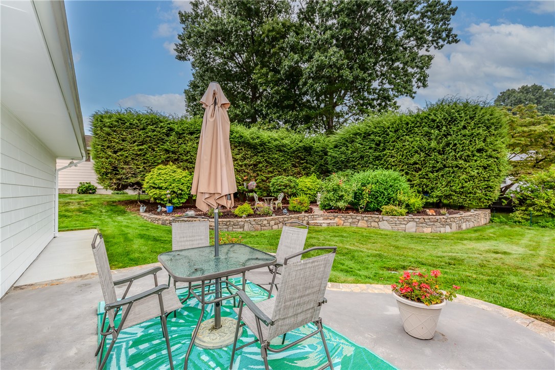 14 Brook Farm Road North Providence, RI 02904 - Photo 26 of 28 Patio