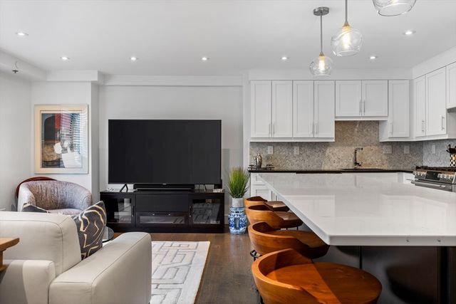 $750,000 | 151 Tremont Street, Unit 7C, Boston, MA 02111