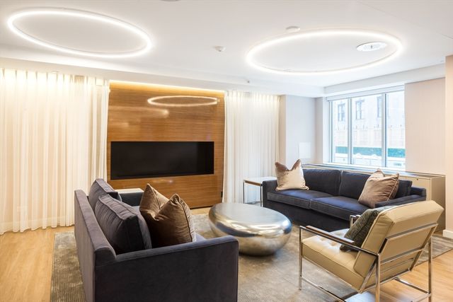 $750,000 | 151 Tremont Street, Unit 7C, Boston, MA 02111