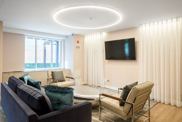 $750,000 | 151 Tremont Street, Unit 7C, Boston, MA 02111