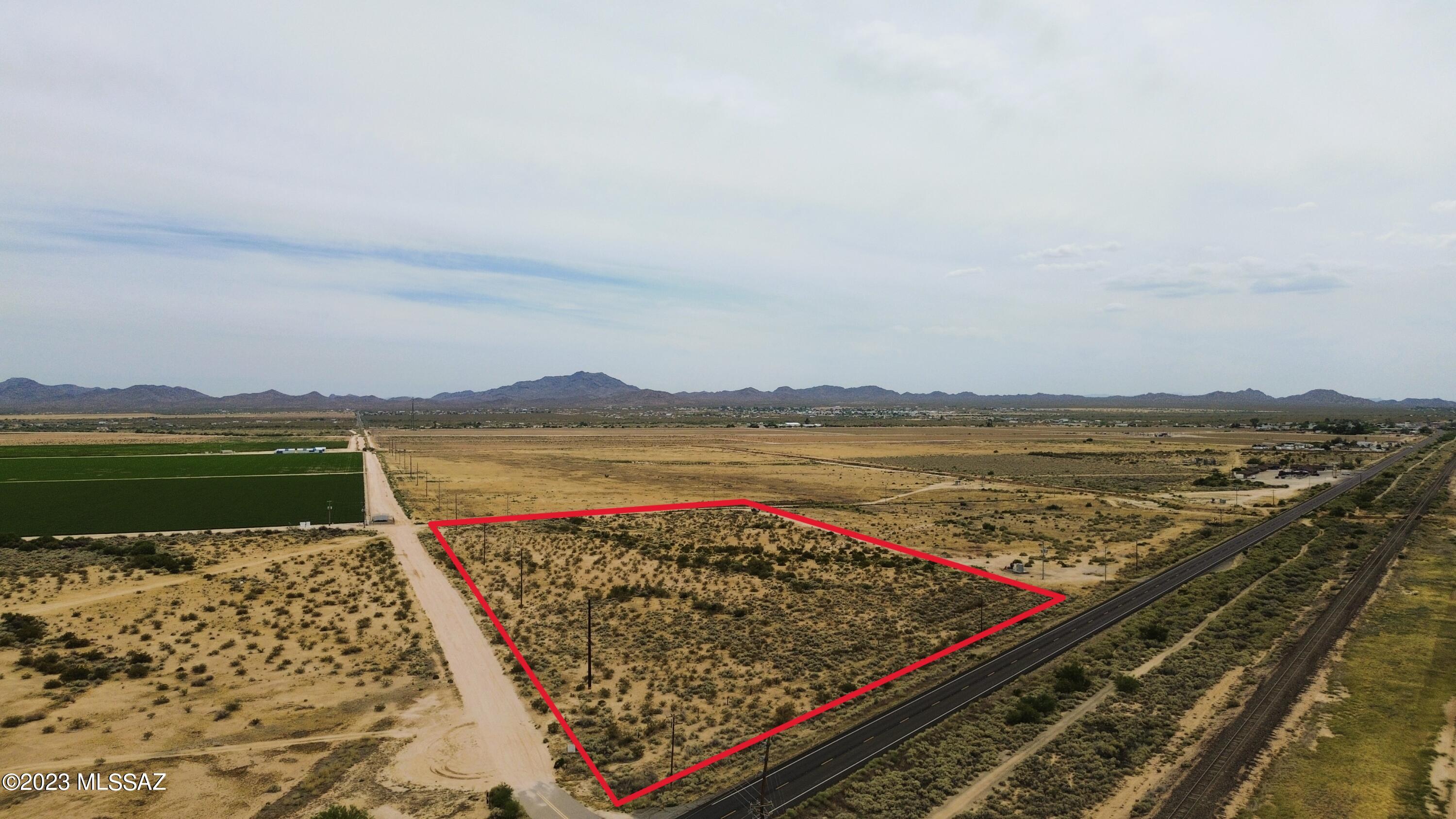 60/70 & Carters Road Salome, AZ 85348 - Photo 2 of 9 a view of a lake with a ocean view