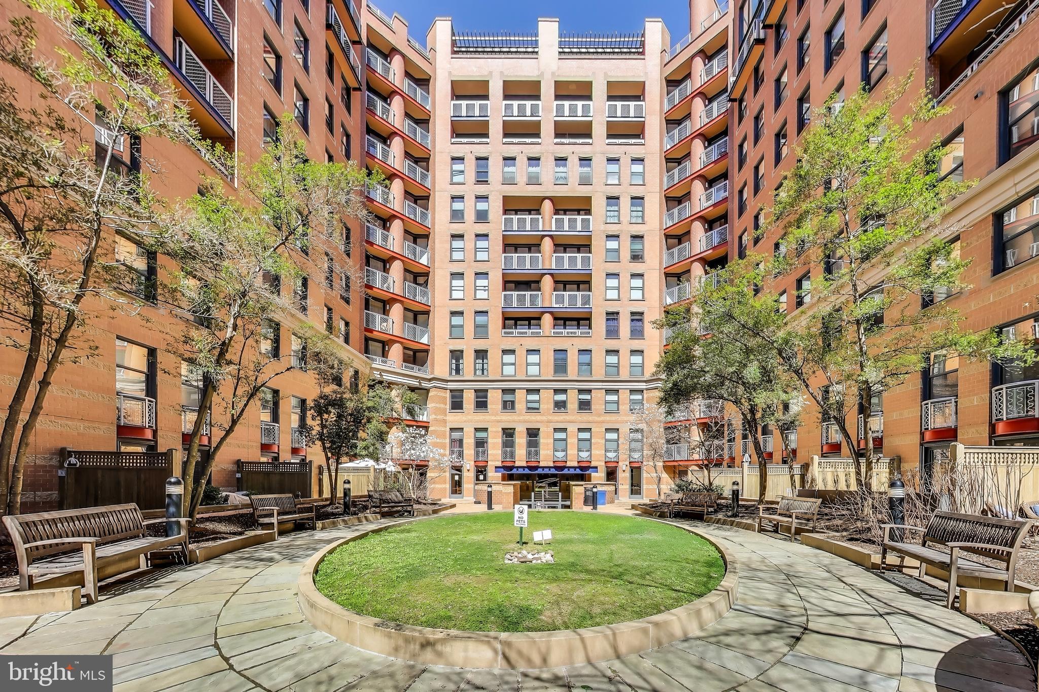 616 E Street Northwest, Unit 648 Washington, DC 20004 - Photo 37 of 39 a view of a building with yard