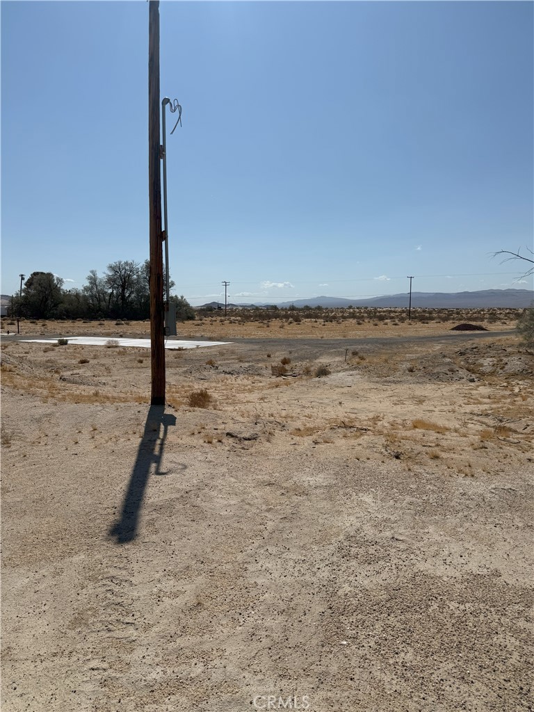 48730 Silver Valley Road Newberry Springs, CA 92365 - Photo 2 of 6 a view of an ocean beach