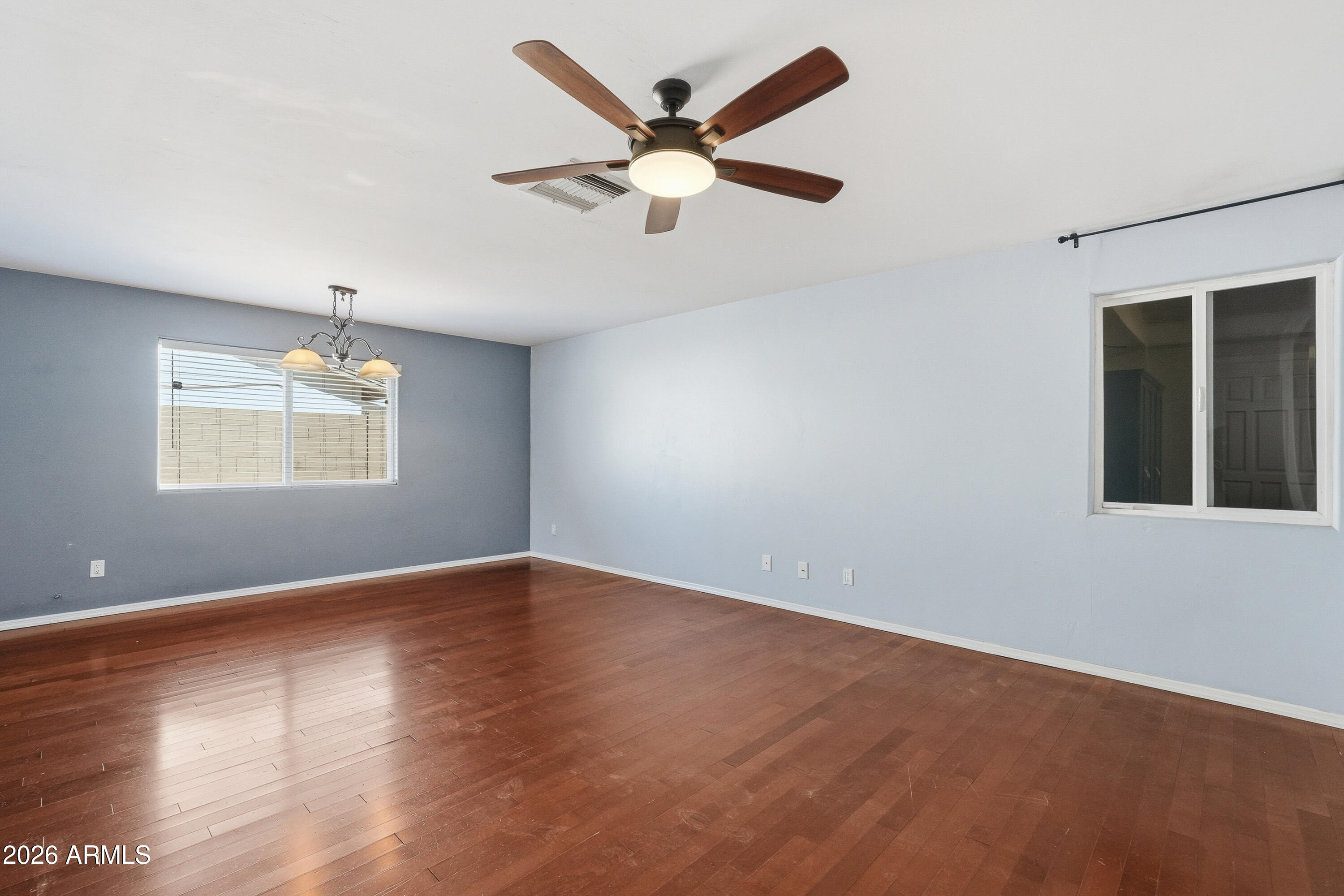 5654 West Mountain View Road Glendale, AZ 85302 - Photo 6 of 34 5654 (6)