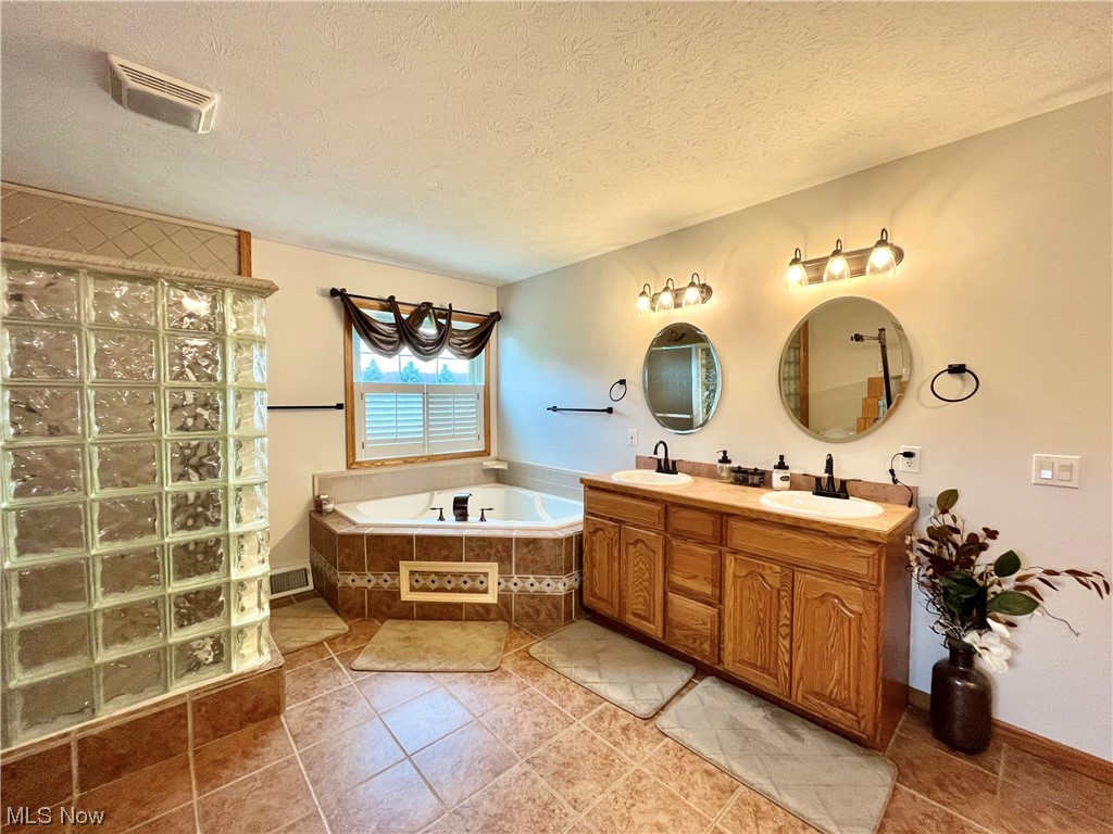 5368 Dibble Road Kingsville, OH 44048 - Photo 12 of 35 Gallery Image 12