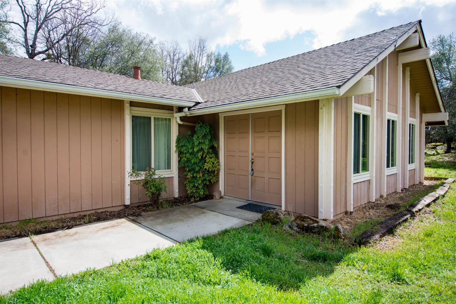31898 Cherokee Road Coarsegold, CA 93614 - Photo 3 of 30 Gallery Image 3