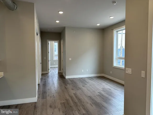 $2,200 | 907 Leland Street, Unit 2B, Philadelphia, PA 19130