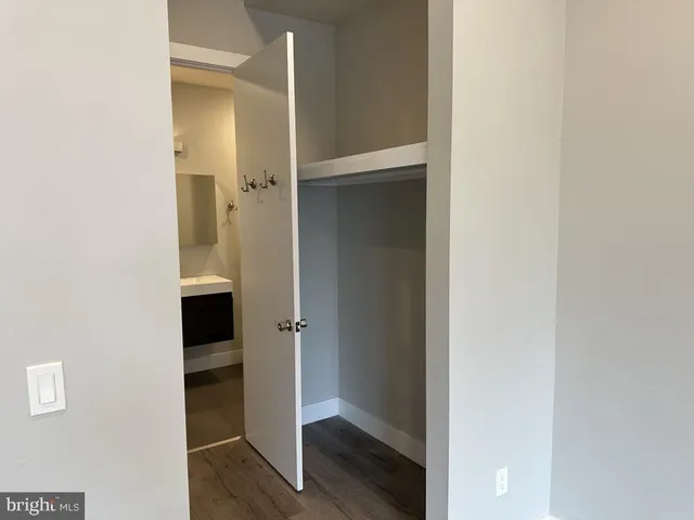 $2,200 | 907 Leland Street, Unit 2B, Philadelphia, PA 19130