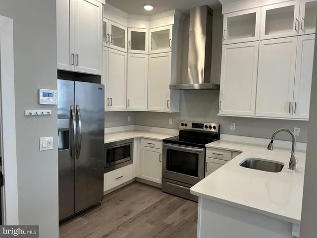 $2,200 | 907 Leland Street, Unit 2B, Philadelphia, PA 19130