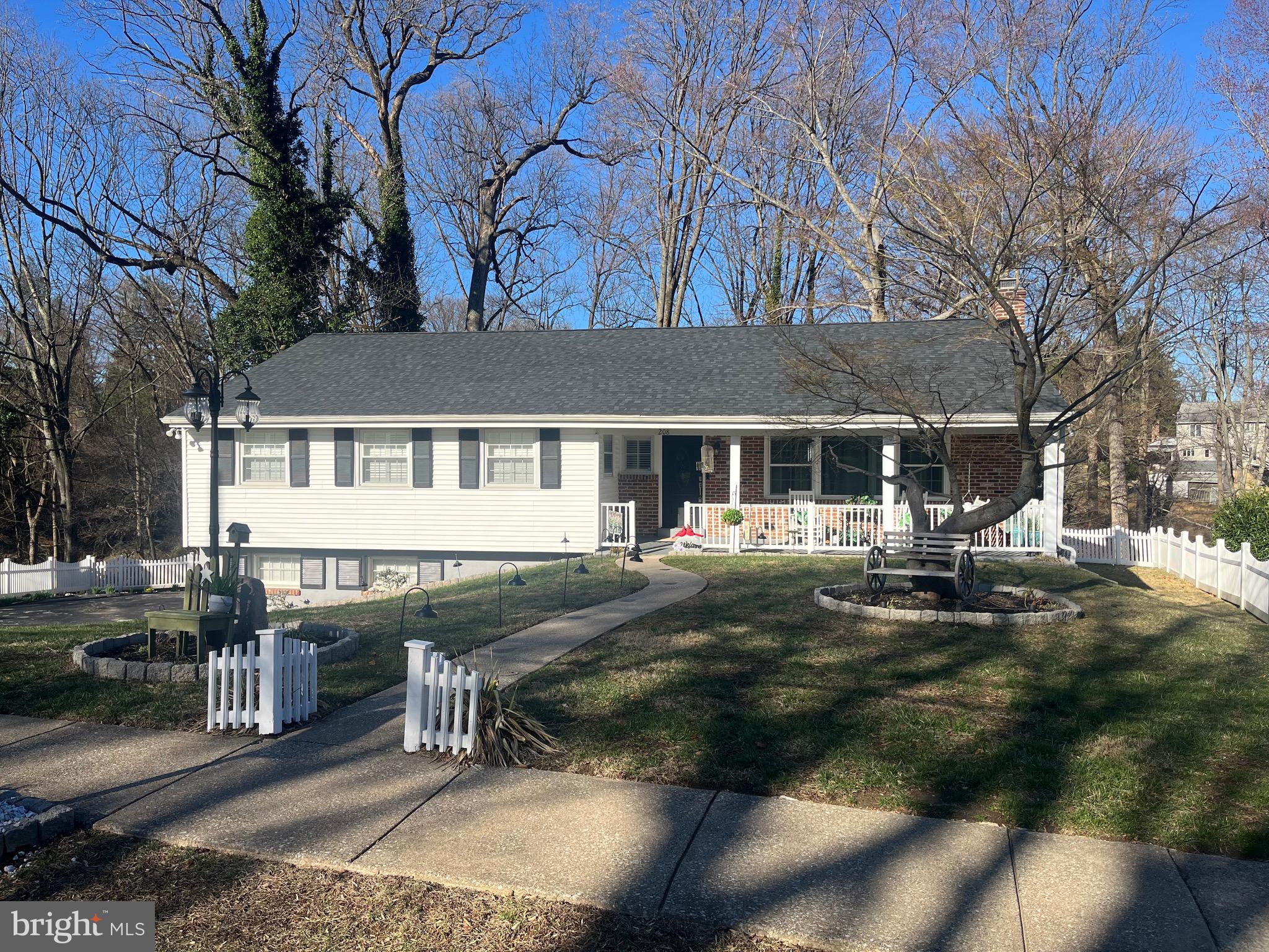 208 Foxcroft Road Broomall, PA 19008 - Photo 2 of 62 Gallery Image 2
