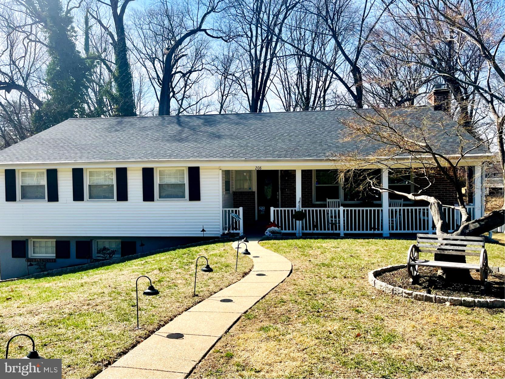 208 Foxcroft Road Broomall, PA 19008 - Photo 3 of 62 Gallery Image 3
