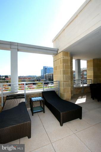 11990 Market Street, Unit 1607 Reston, VA 20190 - Photo 12 of 28 Outdoor Terrace