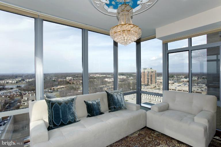 11990 Market Street, Unit 1607 Reston, VA 20190 - Photo 22 of 28 Living Room