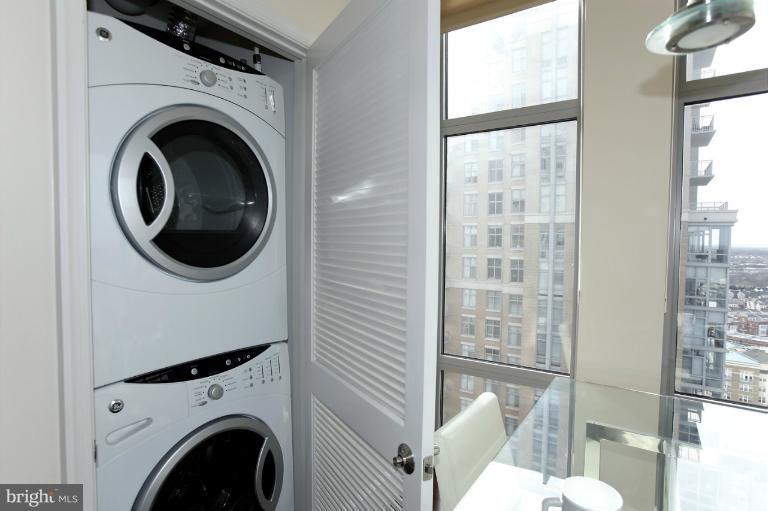 11990 Market Street, Unit 1607 Reston, VA 20190 - Photo 27 of 28 Full size washer and dryer.