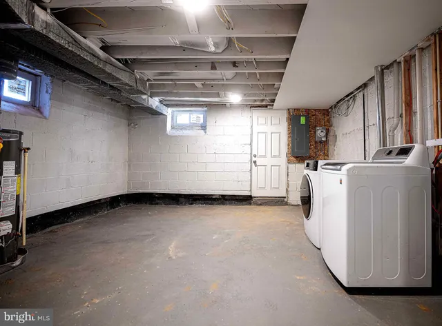 a view of a storage & utility room