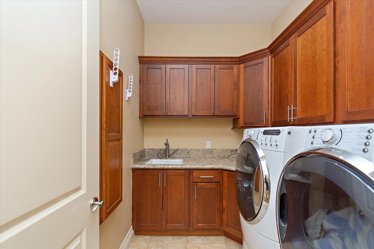 31453 Chimayo Road Thousand Palms, CA 92276 - Photo 43 of 71 Laundry