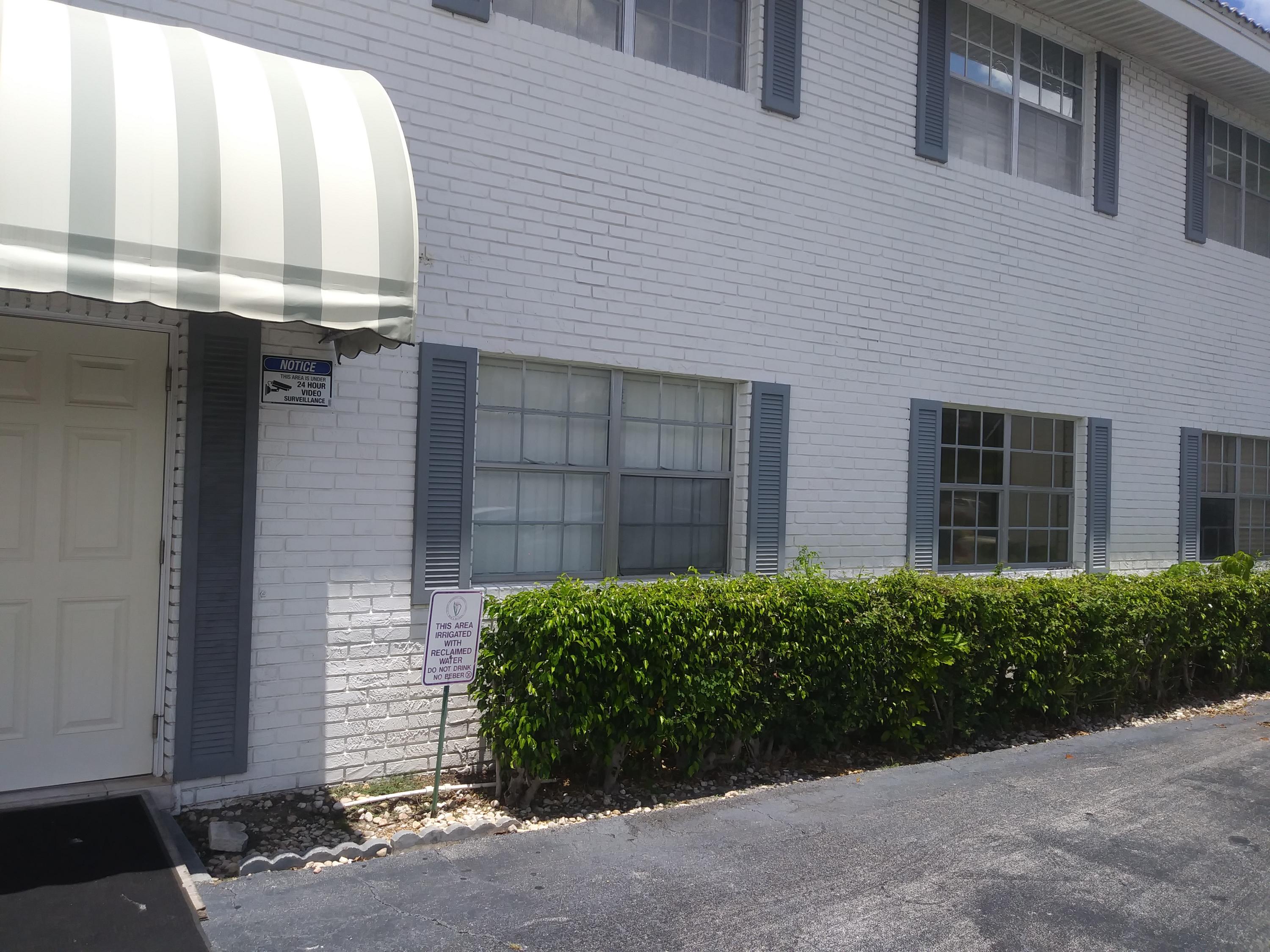 299 Southwest 7th Street, Unit 1090 Boca Raton, FL 33432 - Photo 7 of 23 PRIVATE ENTRANCEGOLDENARROW