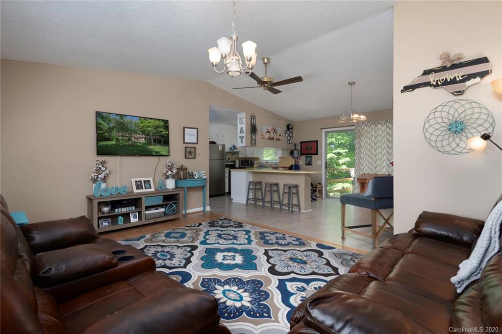 4977 Scott Road Morganton, NC 28655 - Photo 8 of 17 Gallery Image 8