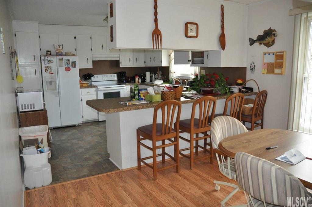 3987 River Road Hickory, NC 28602 - Photo 2 of 16