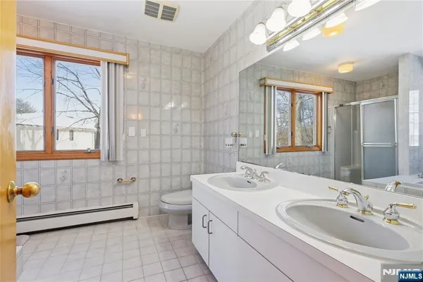 $1,349,000 | 32 Sylvan Drive, Pine Brook, NJ 07058