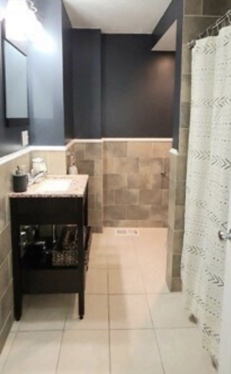7 Jaques Street, Unit 1 Somerville, MA 02145 - Photo 5 of 7