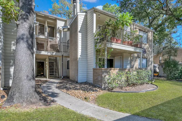 $1,195 | 3500 Tangle Brush Drive, Unit 40, The Woodlands, TX 77381