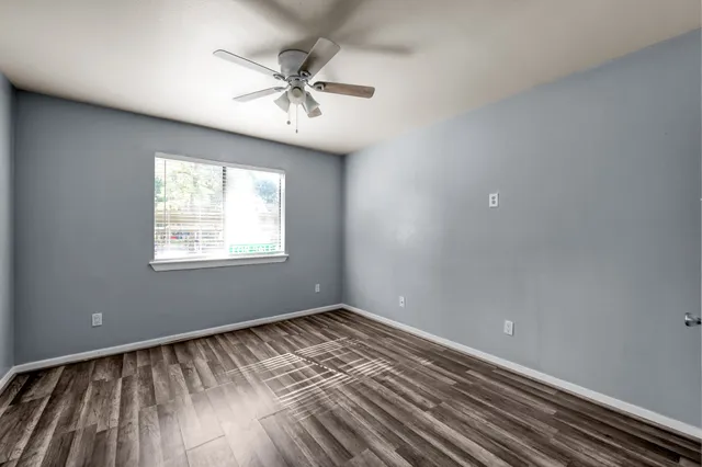 $1,195 | 3500 Tangle Brush Drive, Unit 40, The Woodlands, TX 77381