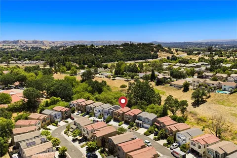 $699,000 | 331 Calle De Pueblo, Templeton, CA 93465