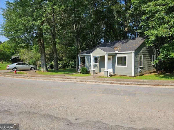 $1,150 | 417 North Georgia Avenue, Bremen, GA 30110