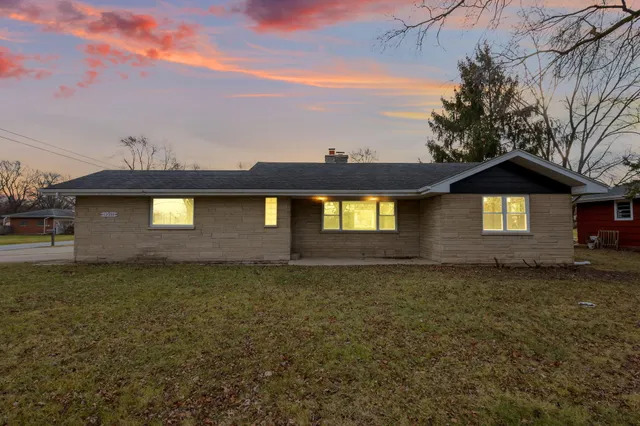 $329,000 | 12535 West 85th Avenue, St. John, IN 46373