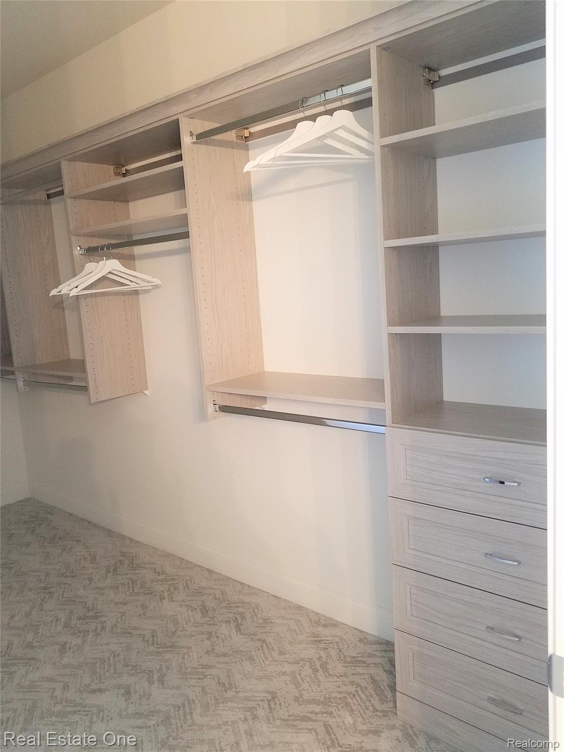 1954 Nottingham Drive Rochester, MI 48307 - Photo 18 of 20 Valencia.Model Wynwood Master Closet