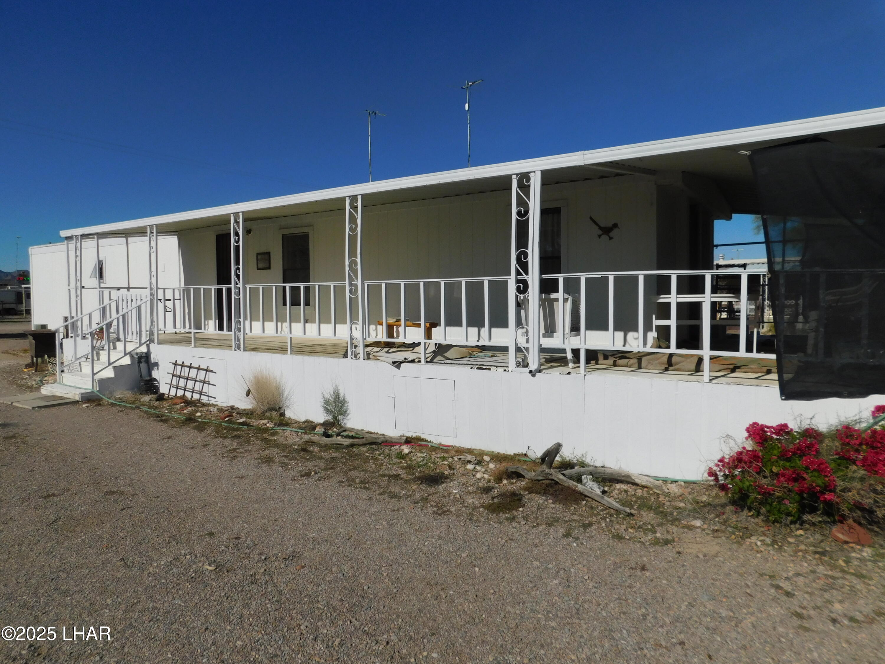1240 Acacia Road, Unit 40 Quartzsite, AZ 85346 - Photo 2 of 6 DSCN8263