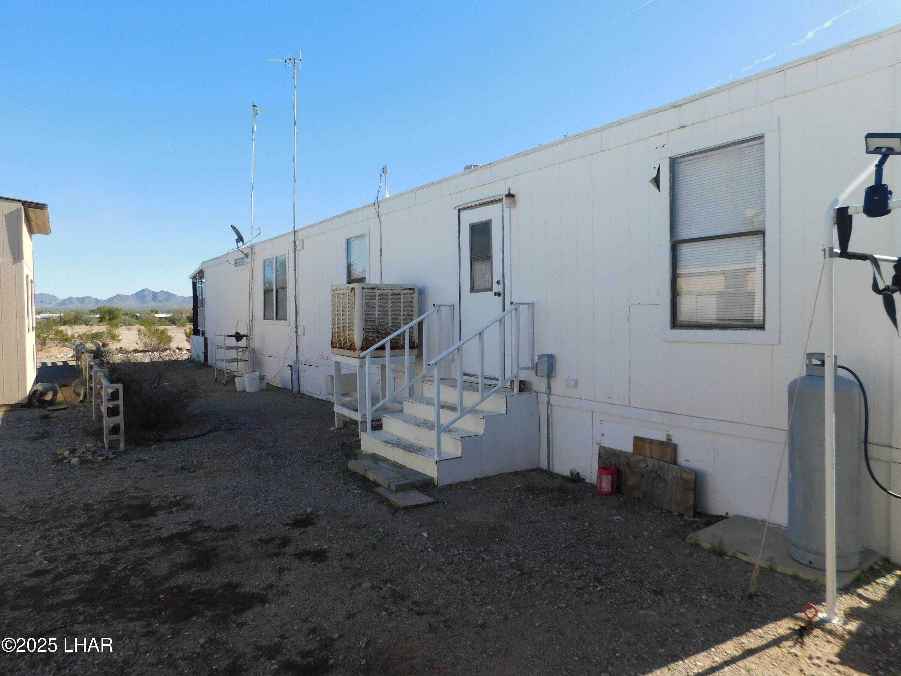 1240 Acacia Road, Unit 40 Quartzsite, AZ 85346 - Photo 4 of 6 DSCN8268