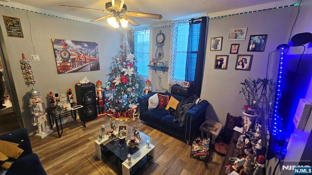 379 Straight Street Paterson, NJ 07501 - Photo 10 of 18