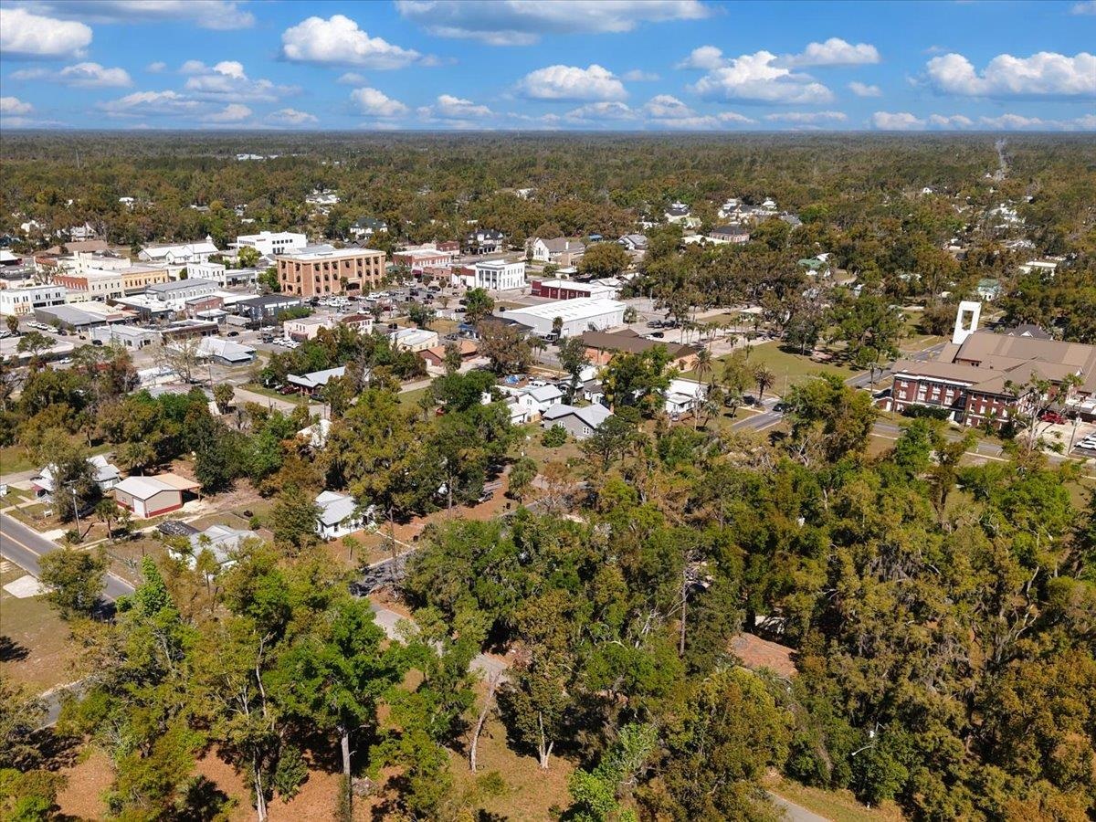 210 South Center Street Perry, FL 32347 - Photo 5 of 21