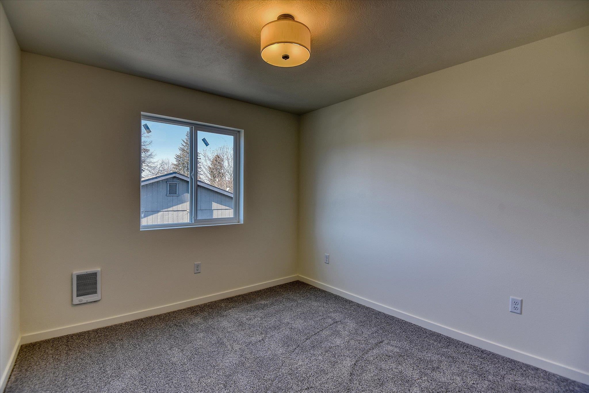 518 South Custer Road Spokane Valley, WA 99212 - Photo 24 of 31