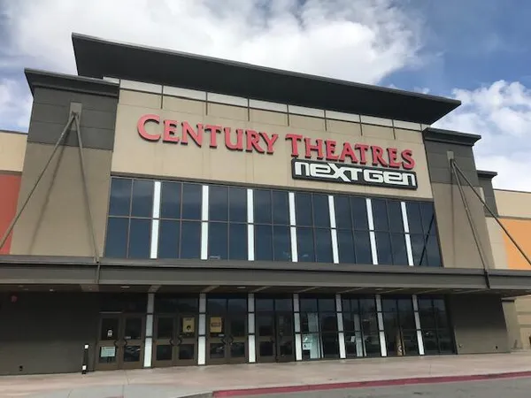 $2,100 | 50750 Santa Rosa Plaza, Unit 5, La Quinta, CA 92253