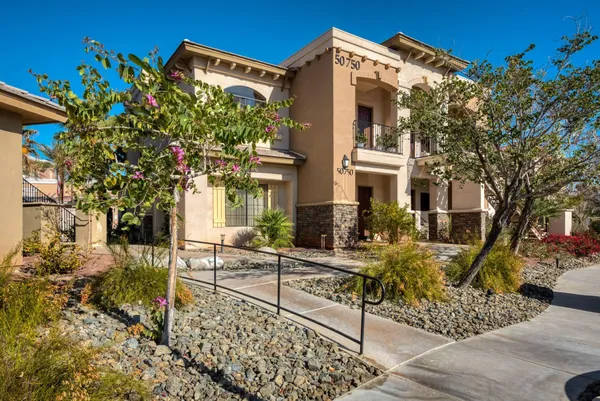 $2,100 | 50750 Santa Rosa Plaza, Unit 5, La Quinta, CA 92253