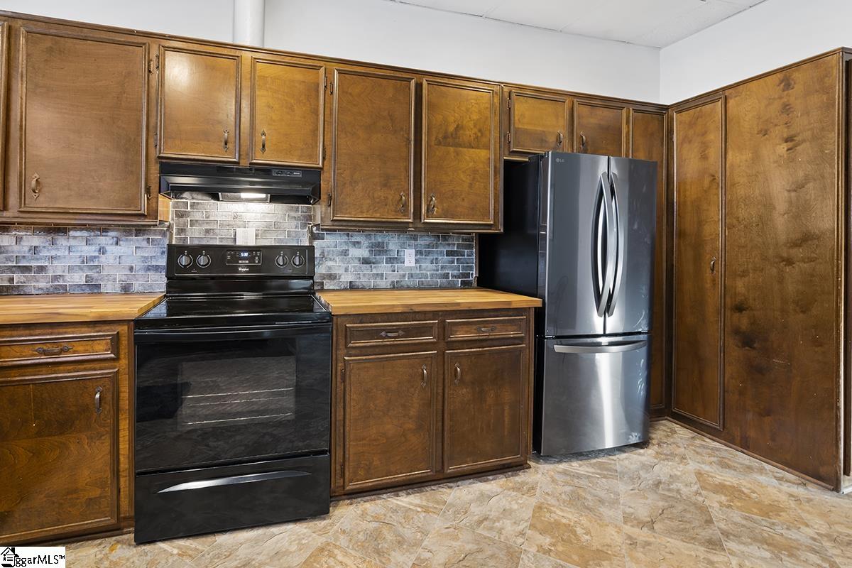 40 Smith Street Ware Shoals, SC 29692 - Photo 4 of 22