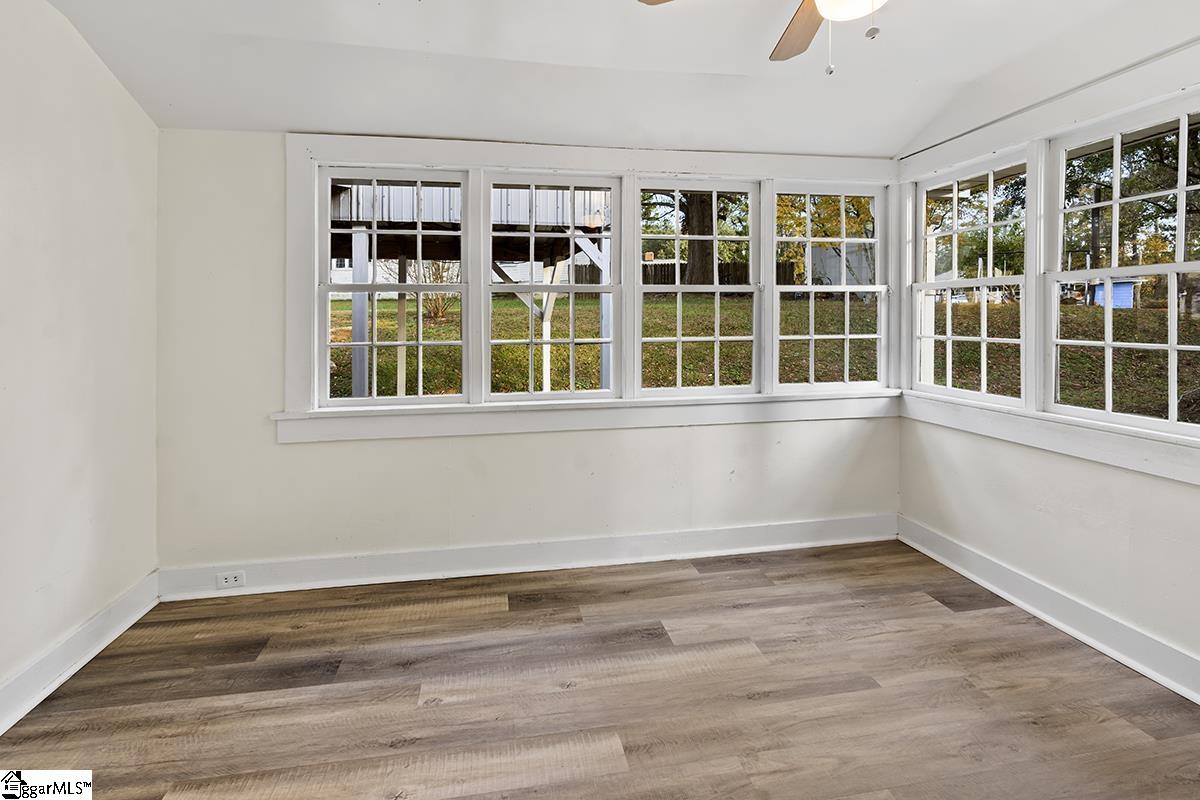 40 Smith Street Ware Shoals, SC 29692 - Photo 7 of 22