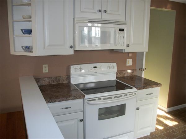 10 Oakcrest Road Lynn, MA 01904 - Photo 5 of 21 Gallery Image 5