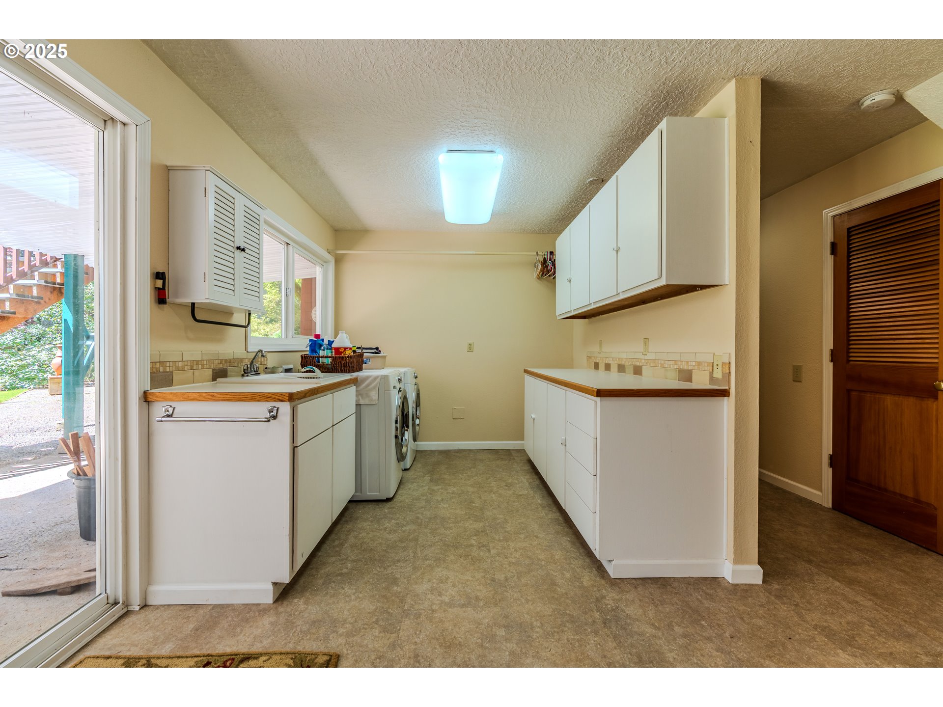 41920 Southeast Gordon Creek Road Corbett, OR 97019 - Photo 23 of 48