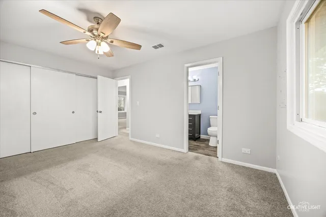 $299,000 | 386 Campus Drive, Elgin, IL 60120