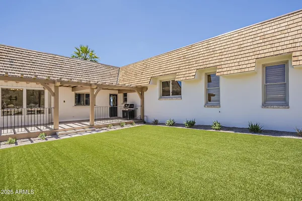 $5,195,000 | 5654 East Mesquite Lane, Phoenix, AZ 85251