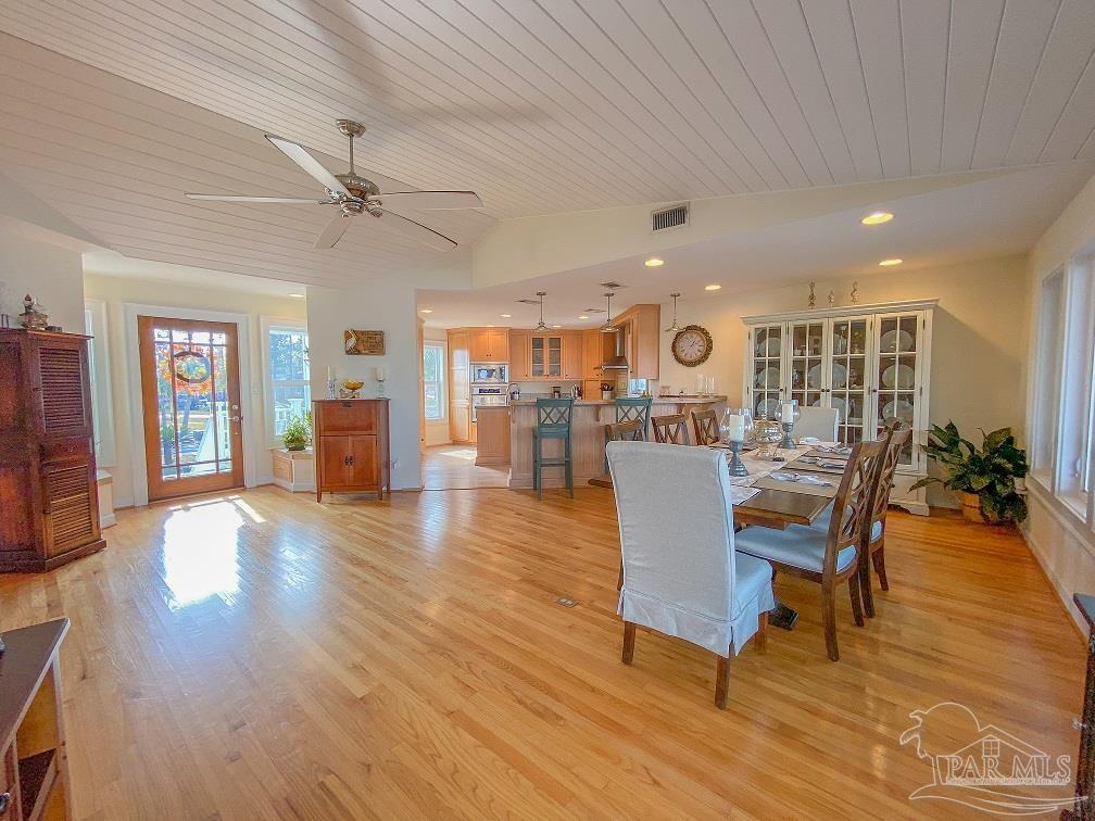 7804 Petersen Point Road Milton, FL 32583 - Photo 5 of 50 Gallery Image 5