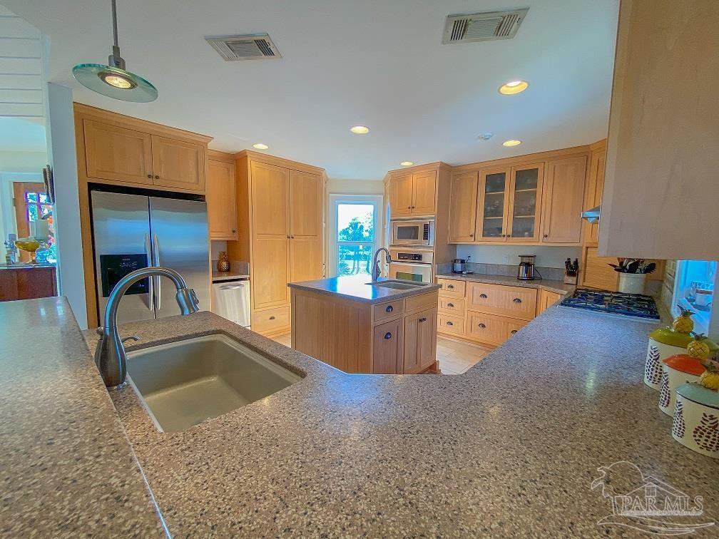 7804 Petersen Point Road Milton, FL 32583 - Photo 7 of 50 Gallery Image 7