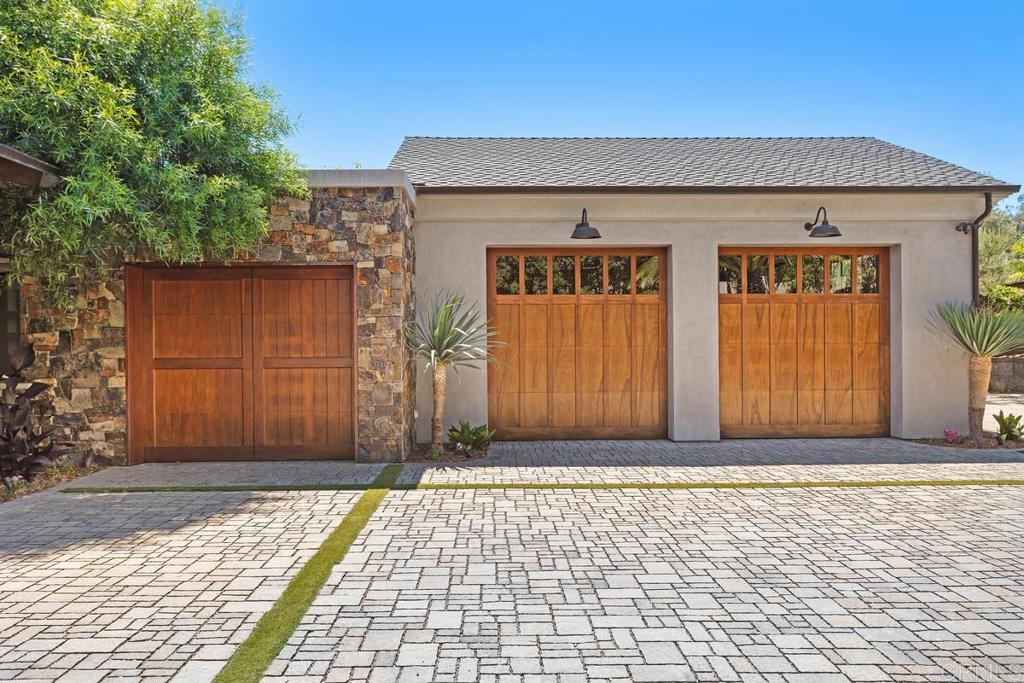 1159 Larksong Lane Encinitas, CA 92024 - Photo 7 of 68 a front view of a house
