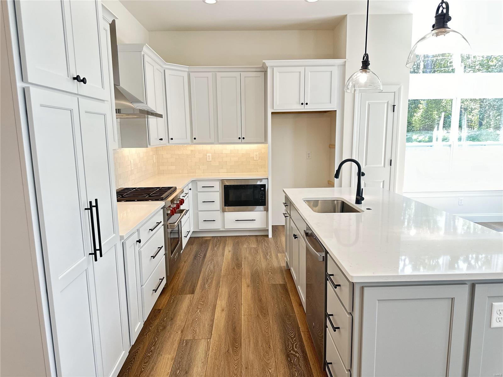 4919 Butler Hill Road St. Louis, MO 63128 - Photo 11 of 13 Gallery Image 11