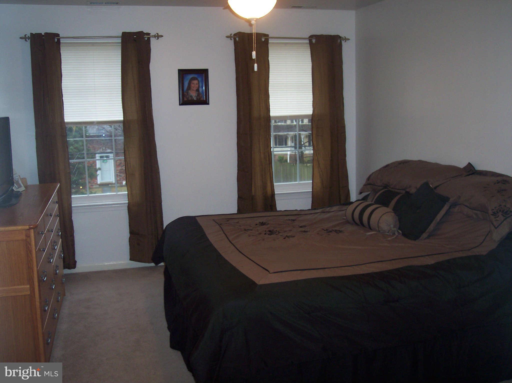 1906 Arundel Road Pasadena, MD 21122 - Photo 18 of 30 Bedroom (Master)